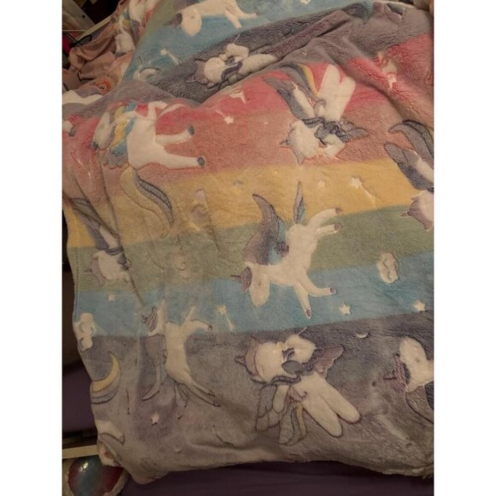 New Soft Glow in The Dark Unicorn Blanket for Girls or Birthday Gift, 50x60In - Picture 11 of 12